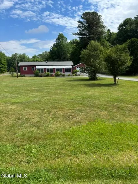 Exterior - 7352 Church Rd, Schenectady, NY 12306 photo 1 of 10