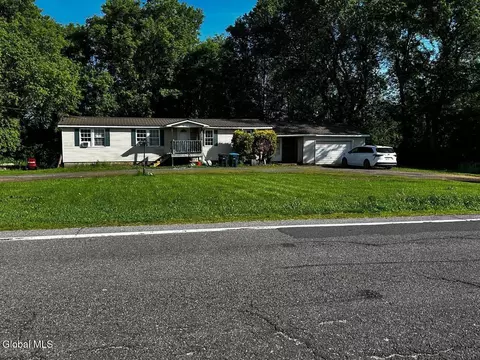 92 New York 37b, Massena, NY 13662