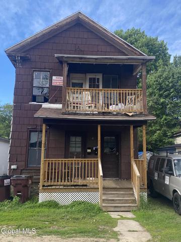 82 Spring St, Gloversville, NY 12078