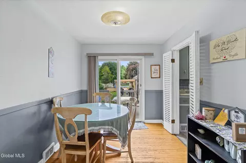 Dining - 1892 Broad St, Schenectady, NY 12306 photo 1 of 3