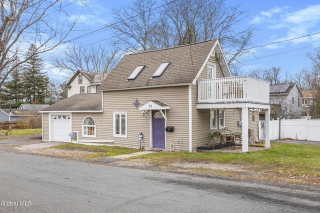 79 Starr Ave, Schenectady, NY 12304