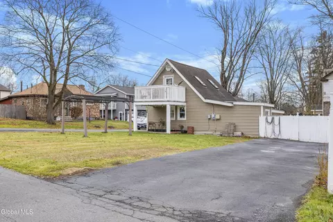 79 Starr Ave, Schenectady, NY 12304 photo 25