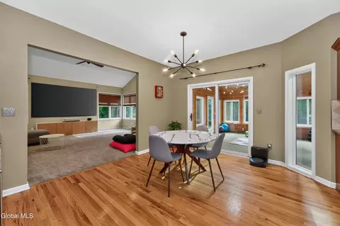 Dining - 35 Ginger Ter, Clifton Park, NY 12065 photo 5 of 7