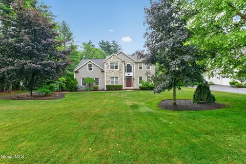 35 Ginger Ter, Clifton Park, NY 12065