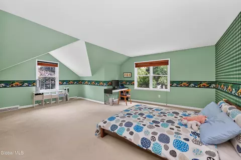 Bedroom - 35 Ginger Ter, Clifton Park, NY 12065 photo 4 of 5