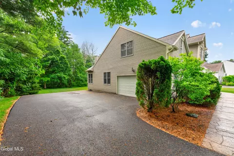 Exterior - 35 Ginger Ter, Clifton Park, NY 12065 photo 17 of 17
