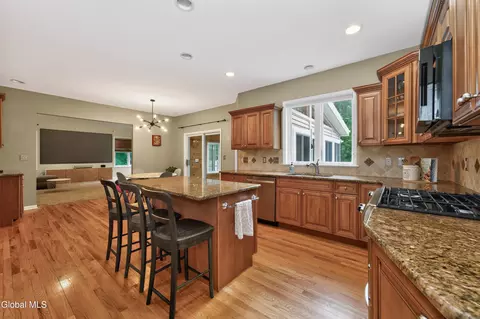 Kitchen - 35 Ginger Ter, Clifton Park, NY 12065 photo 1 of 4