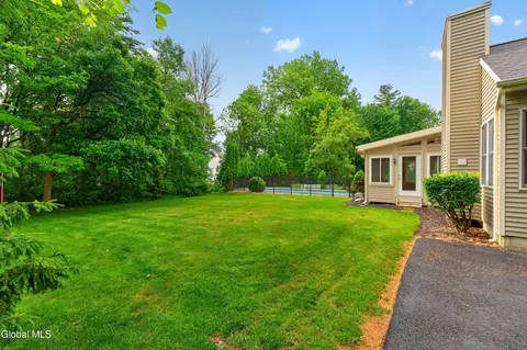 Exterior - 35 Ginger Ter, Clifton Park, NY 12065 photo 15 of 17