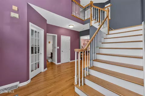 Entry Way - 35 Ginger Ter, Clifton Park, NY 12065 photo 2 of 4