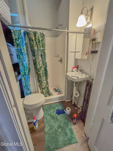 Bath - 145 Front St, Schenectady, NY 12305 photo 4 of 4