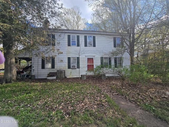 133 River St, Warrensburg, NY 12885