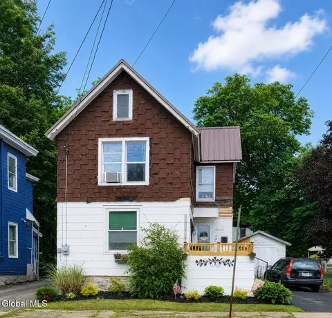 6 Ann St, Saint Johnsville, NY 13452