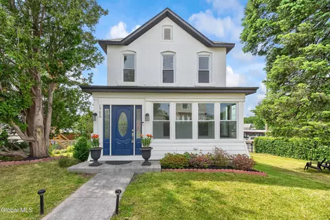 1751 5th St, Rensselaer, NY 12144