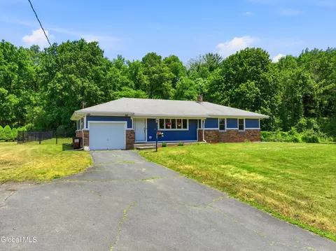 1276 Spring Ave, Wynantskill, NY 12198
