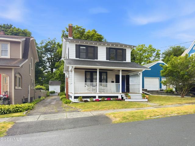 45 Glenwood Rd, Menands, NY 12204