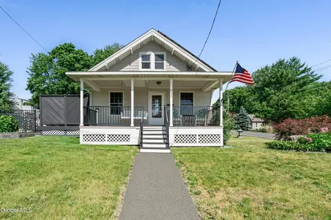 231 Summit Ave, Rensselaer, NY 12144