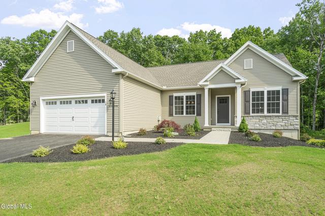 1 Lavender Way # A, Ballston Lake, NY 12019