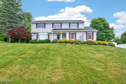 44 Mallard Rd, Glenmont, NY 12077