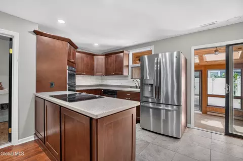236 Elm St, Albany, NY 12202