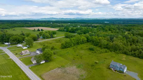 17 Van Ness Road #L-17, Mechanicville, NY 12118