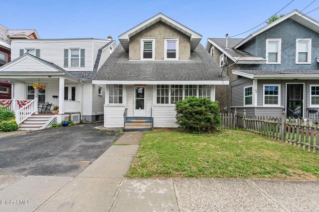 62 Grove Ave, Albany, NY 12208