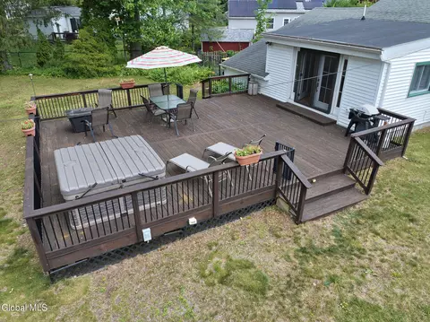 Exterior - 1 Hawley Ct, Delmar, NY 12054 photo 3 of 3