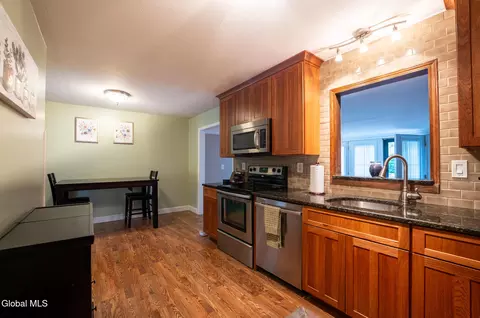 Kitchen - 1 Hawley Ct, Delmar, NY 12054 photo 2 of 2