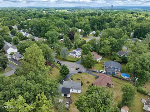 View/Area - 1 Hawley Ct, Delmar, NY 12054 photo 4 of 4