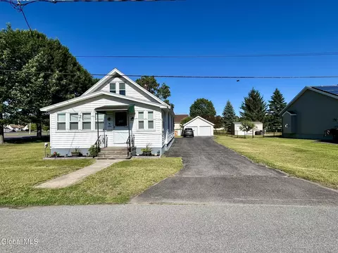 3202 Delmar Ave, Schenectady, NY 12306
