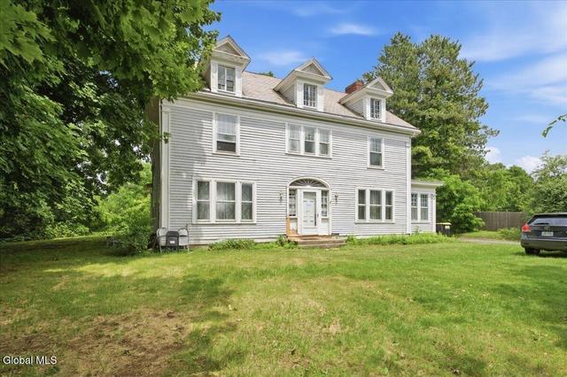 3515 Rosendale Rd, Niskayuna, NY 12309