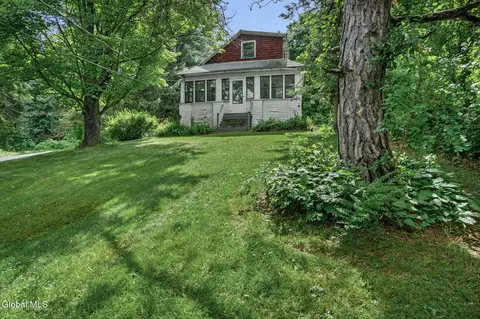120 Leversee Rd, Troy, NY 12182