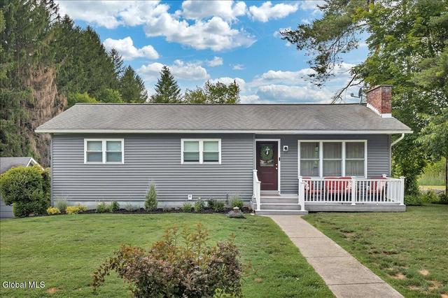 19 Cobb Hill Rd, West Sand Lake, NY 12196