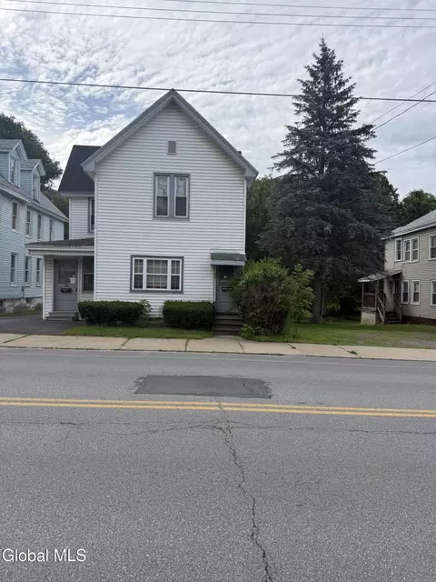 239 S Main St, Gloversville, NY 12078