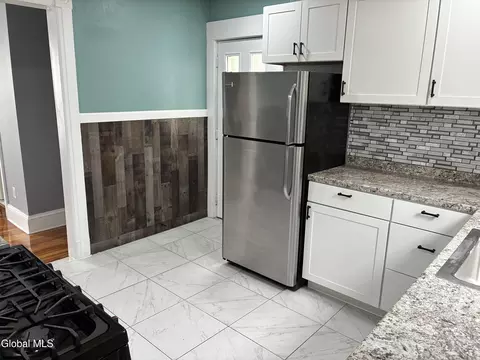 Kitchen - 963 Maple Ave, Schenectady, NY 12307 photo 3 of 3