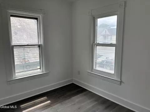 Bedroom - 963 Maple Ave, Schenectady, NY 12307 photo 3 of 3