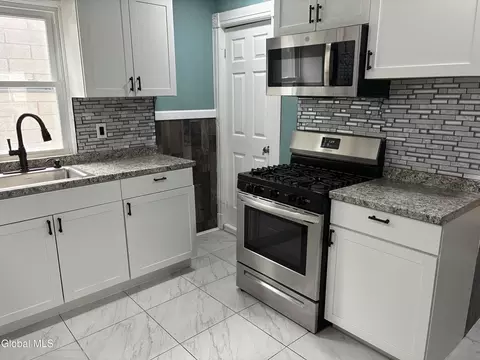 Kitchen - 963 Maple Ave, Schenectady, NY 12307 photo 2 of 3