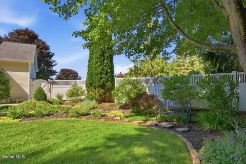 Exterior - 27 Mosall Dr, Slingerlands, NY 12159 photo 12 of 15