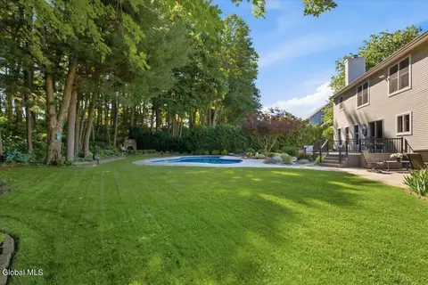 Exterior - 27 Mosall Dr, Slingerlands, NY 12159 photo 11 of 15