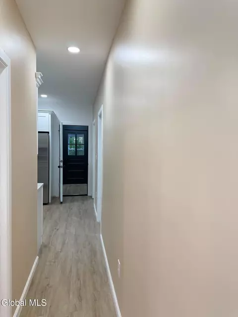 Entry Way - 12 Lomasney Ave, Schenectady, NY 12308 photo 8 of 10