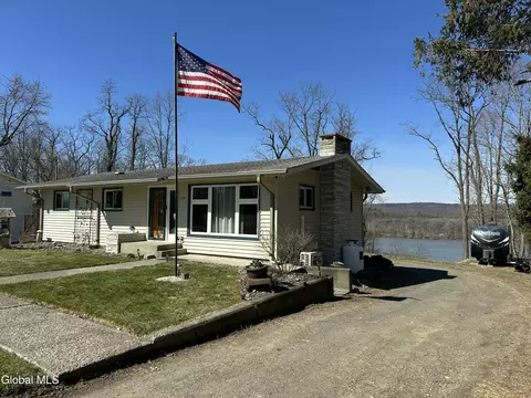 1169 Ny-9j, Stuyvesant, NY 12173