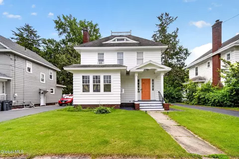1170 Sumner Ave, Schenectady, NY 12309