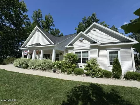 1410 Cosgrove Dr, Schenectady, NY 12302