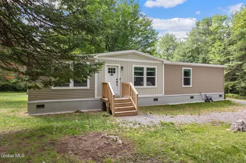 135 Sherman Rd, Middle Grove, NY 12850