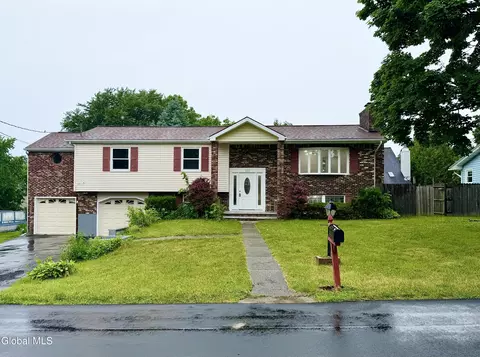 122 Massachusetts Ave, Cohoes, NY 12047