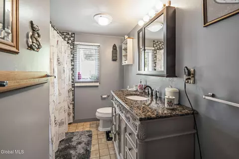 Bath - 172 Maple Bush Rd, Cobleskill, NY 12043 photo 1 of 3