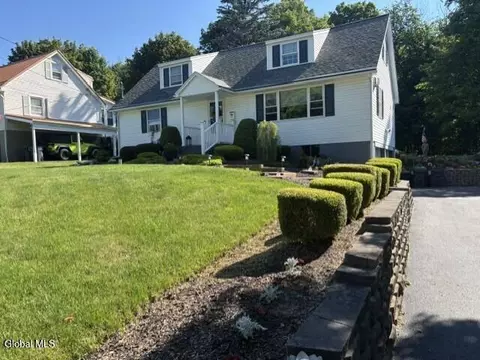 132 Parkway Dr, Cobleskill, NY 12043
