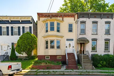 233 S Swan St, Albany, NY 12202