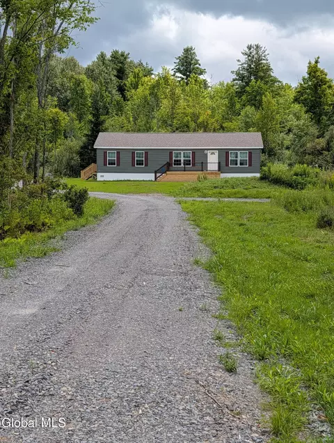 258 Burtonville Rd, Fultonville, NY 12072