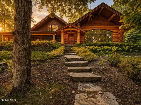 151 Irish Ln, Cambridge, NY 12816