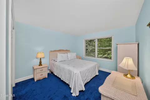 Bedroom - 26 Hedgerose Ln, Delmar, NY 12054 photo 4 of 7